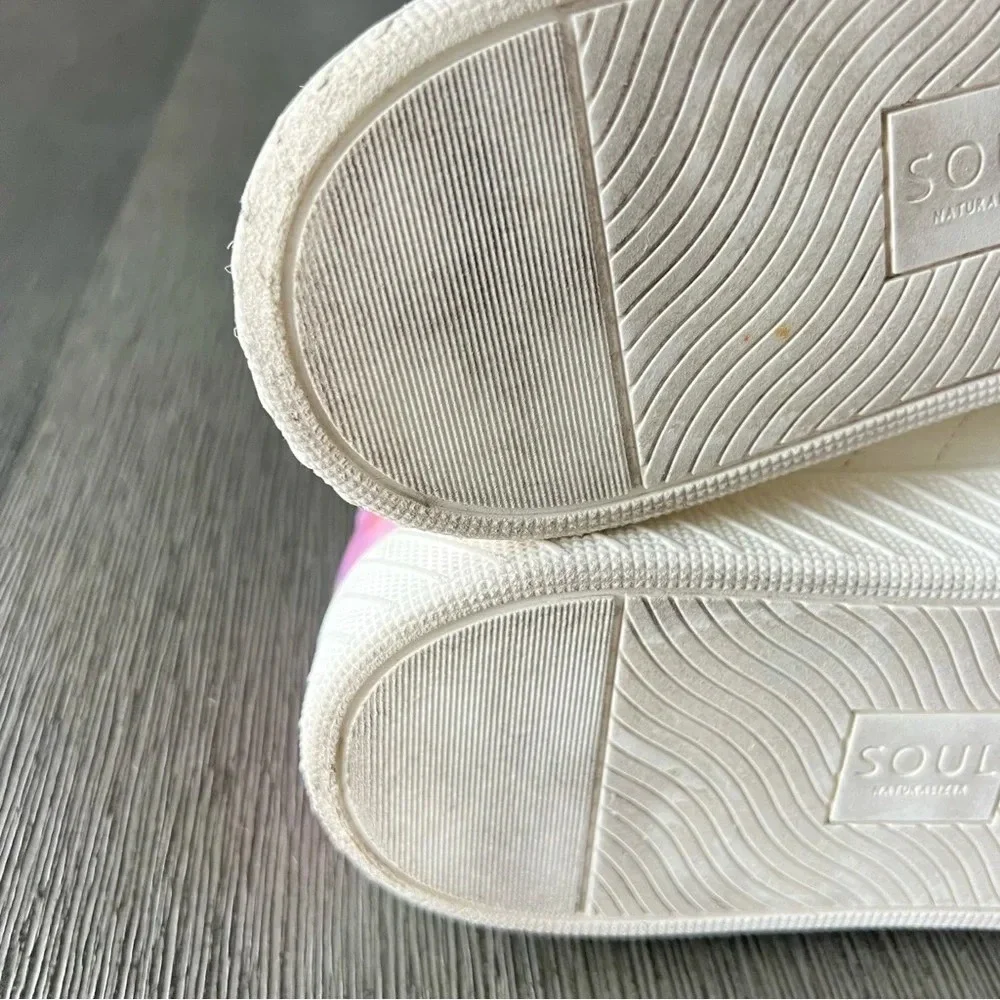 Soul Naturalizer‎ White Faux Leather Sneakers with Pink Accent Casual Everyday